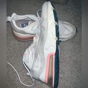 Nike air270 react women’s
